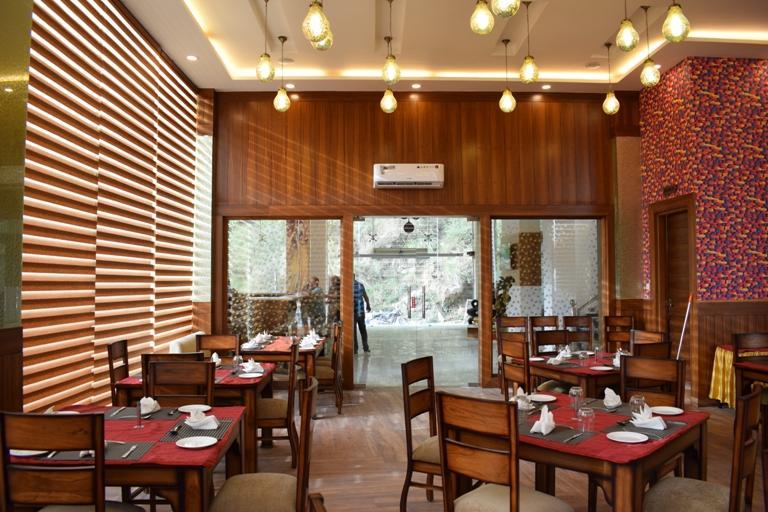 Angel'S Inn Resort Νταραμσάλα Εξωτερικό φωτογραφία